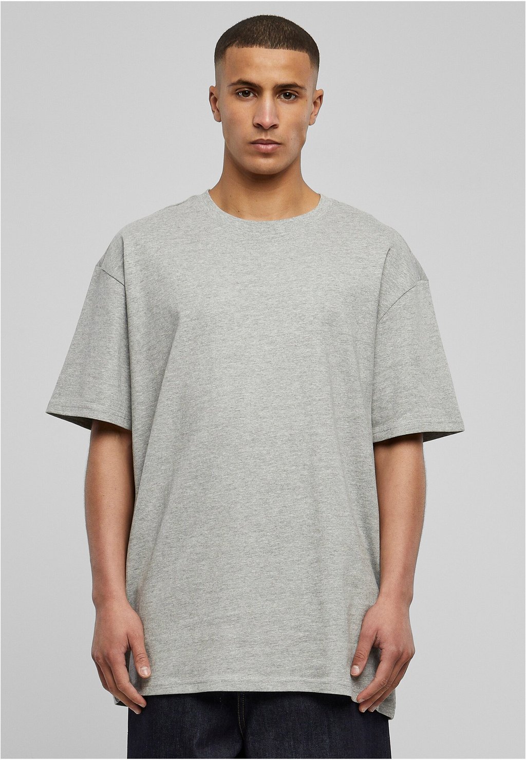 Базовая футболка HEAVY Urban Classics, серый