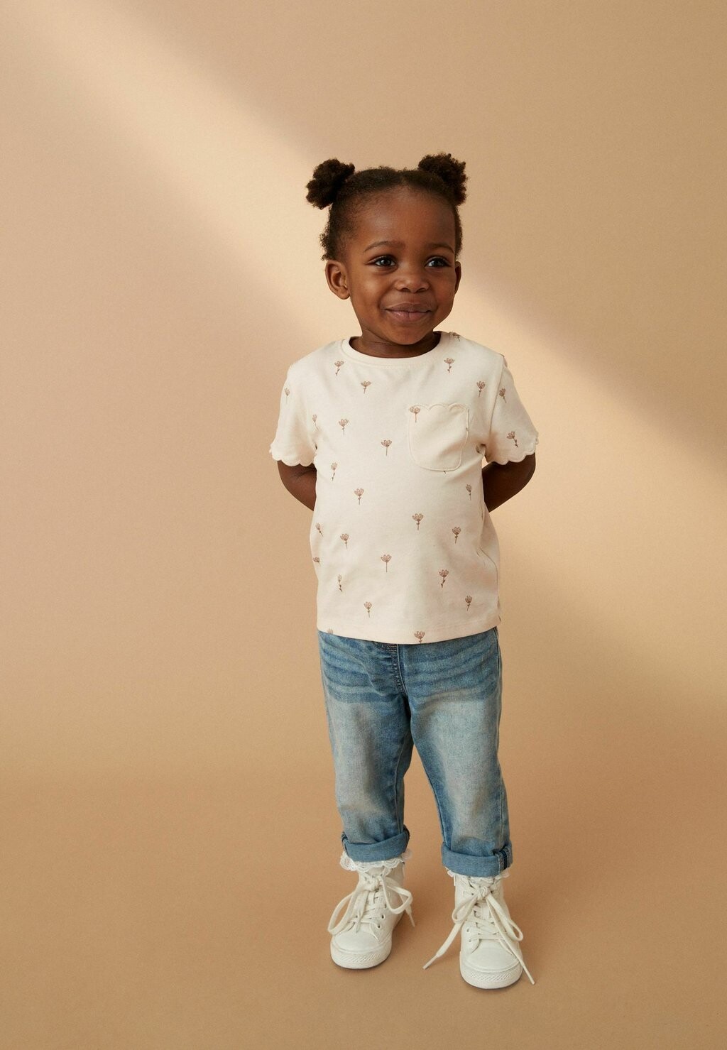 

REGULAR FIT Short Sleeve Scallop Next