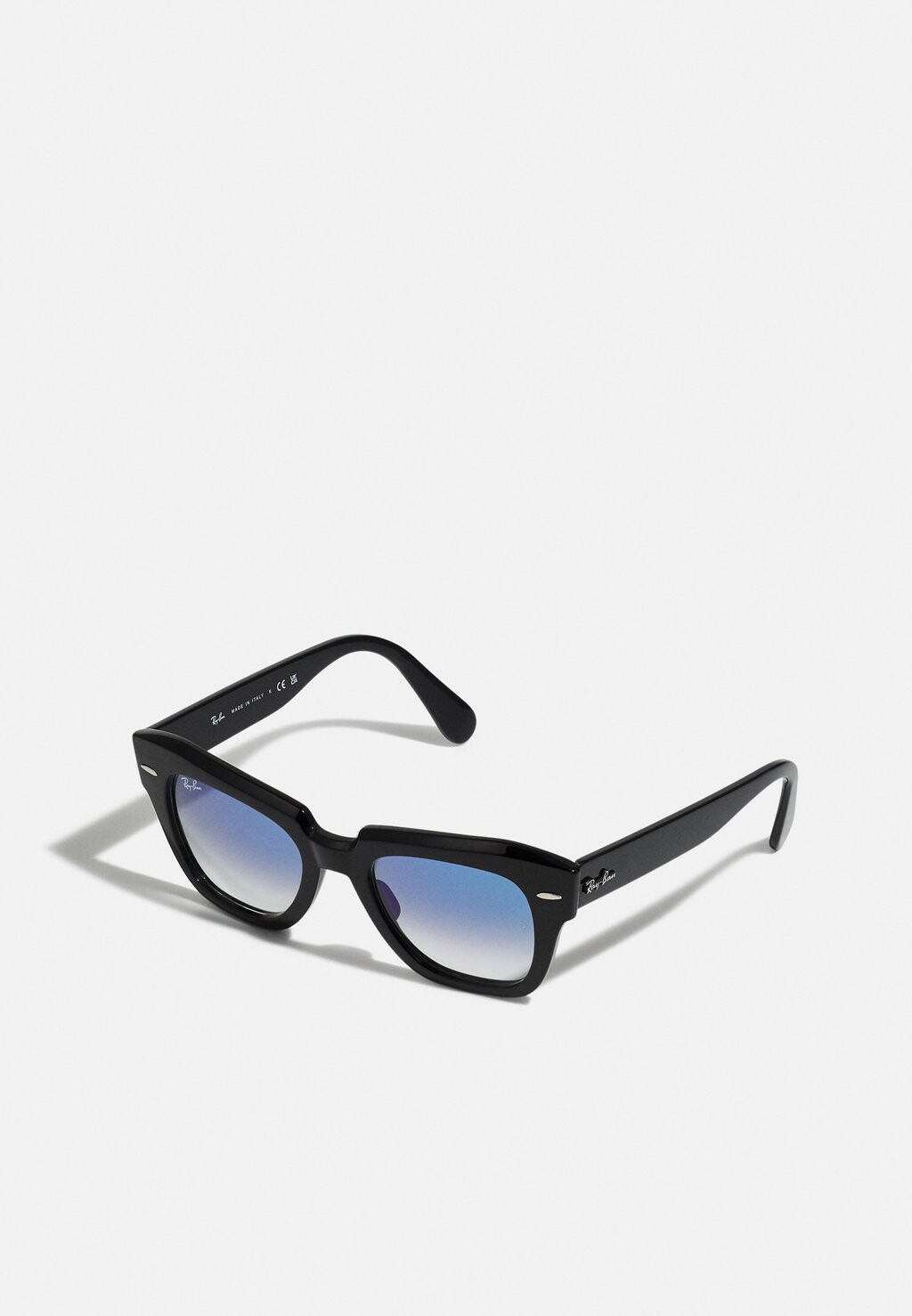 

Солнцезащитные очки Ray-Ban, черный
