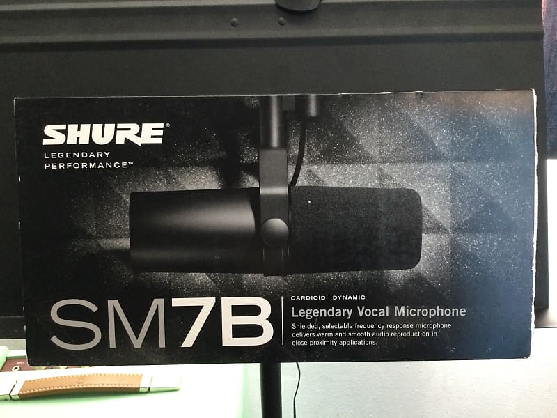 

Динамический микрофон Shure SM7B Cardioid Dynamic Microphone