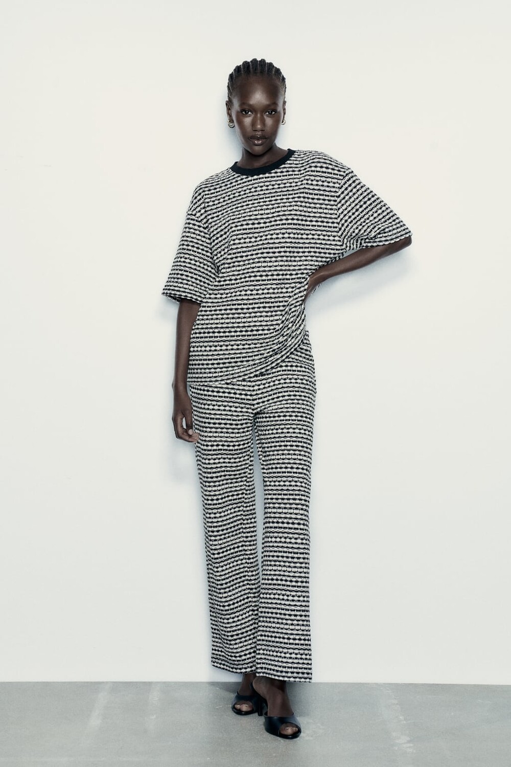

Топ из текстурированного жаккарда ZARA, черный