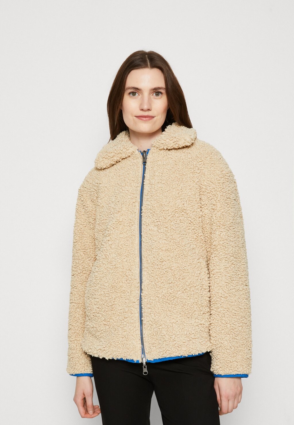 

Куртка летняя Guess Originals, Серый