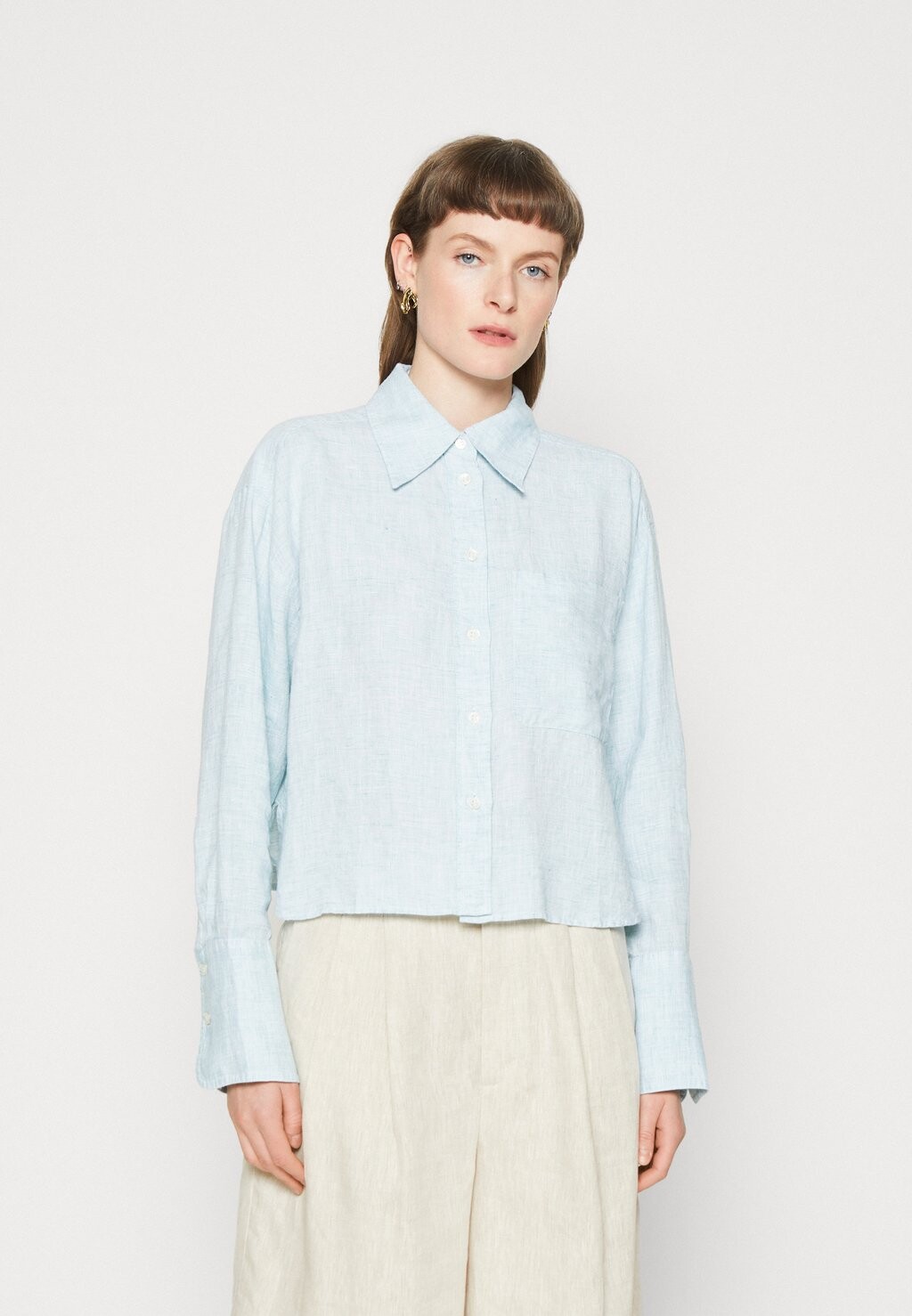 

Блуза на пуговицах Banana Republic