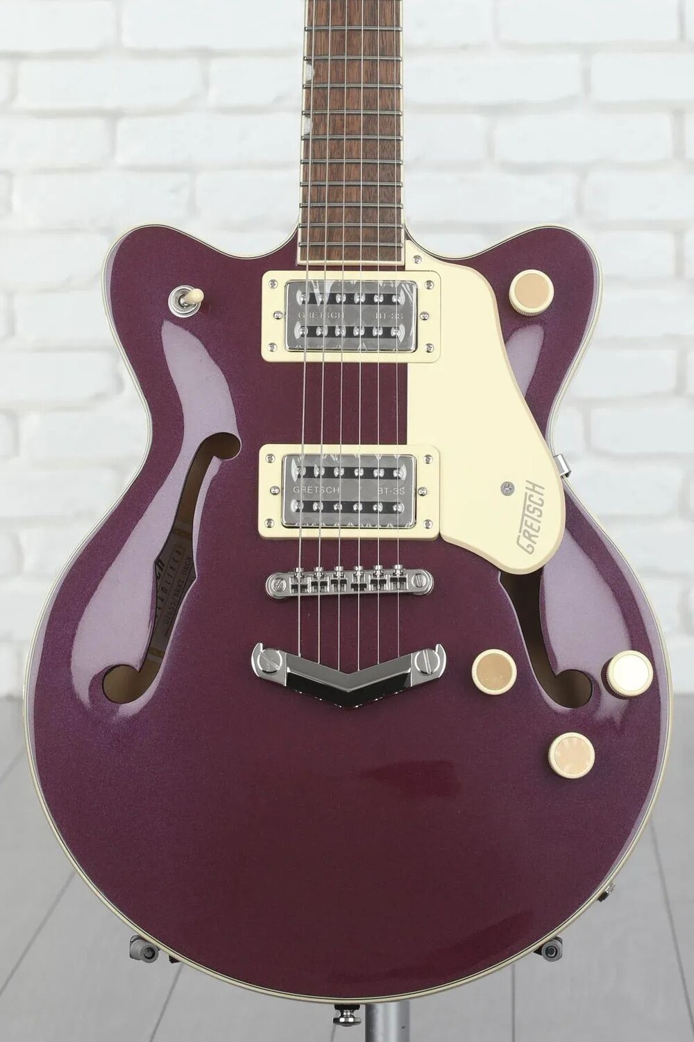 

Новая гитара Gretsch G2655 Streamliner Center Block Jr. Doublecut с полуполым корпусом - сгоревшая
