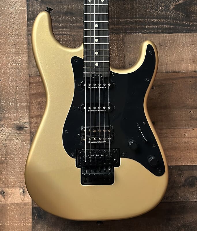 

Электрогитара Charvel Pro-Mod So-Cal Style 1 HSS FR E Pharaohs Gold Electric Guitar