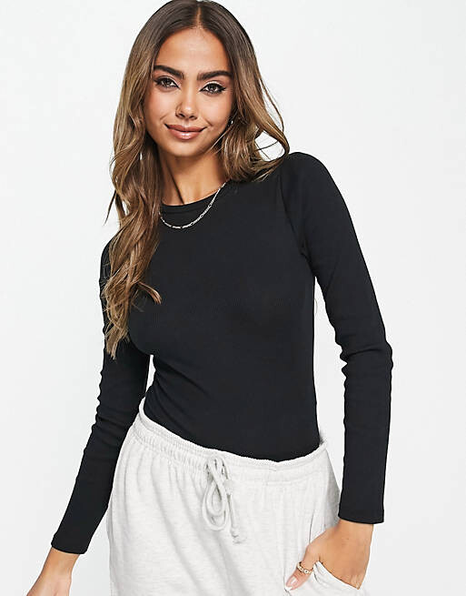 

Черное боди в рубчик с круглым вырезом New Look