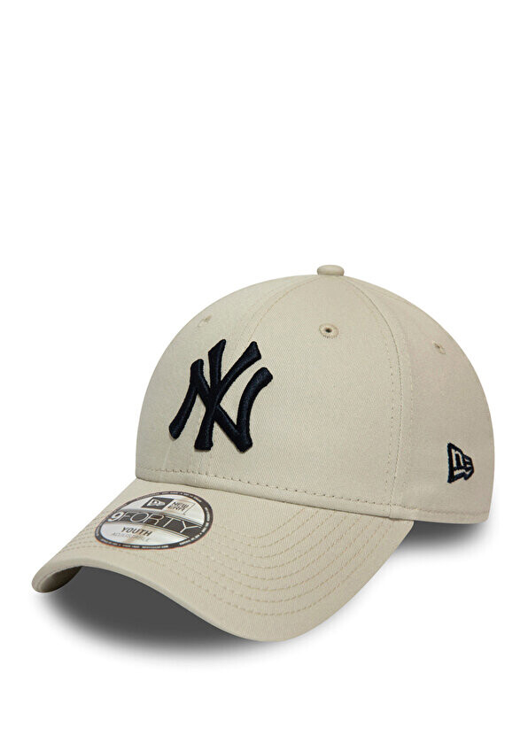 

League essential 940 бежевая детская шапка унисекс New Era