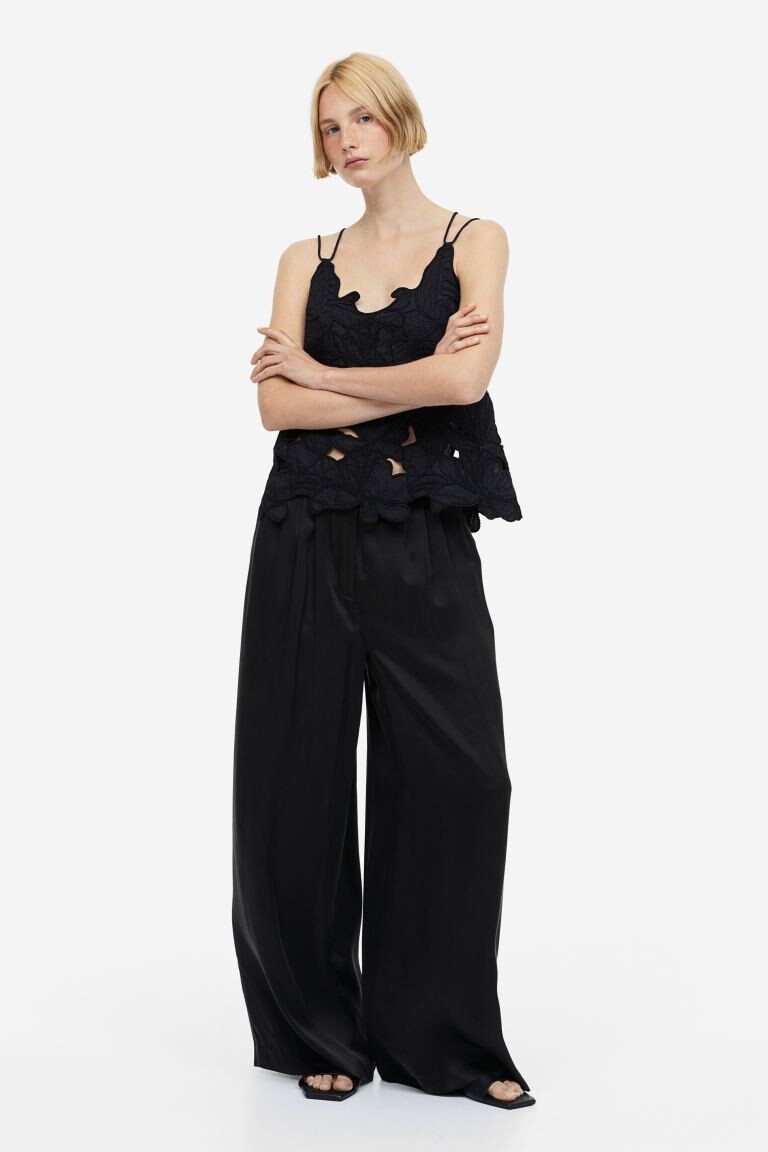 

Вышитый топ H&M