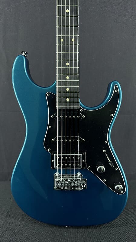 

Электрогитара Suhr Pete Thorn Signature Std HSS in Ocean Turquoise Metallic