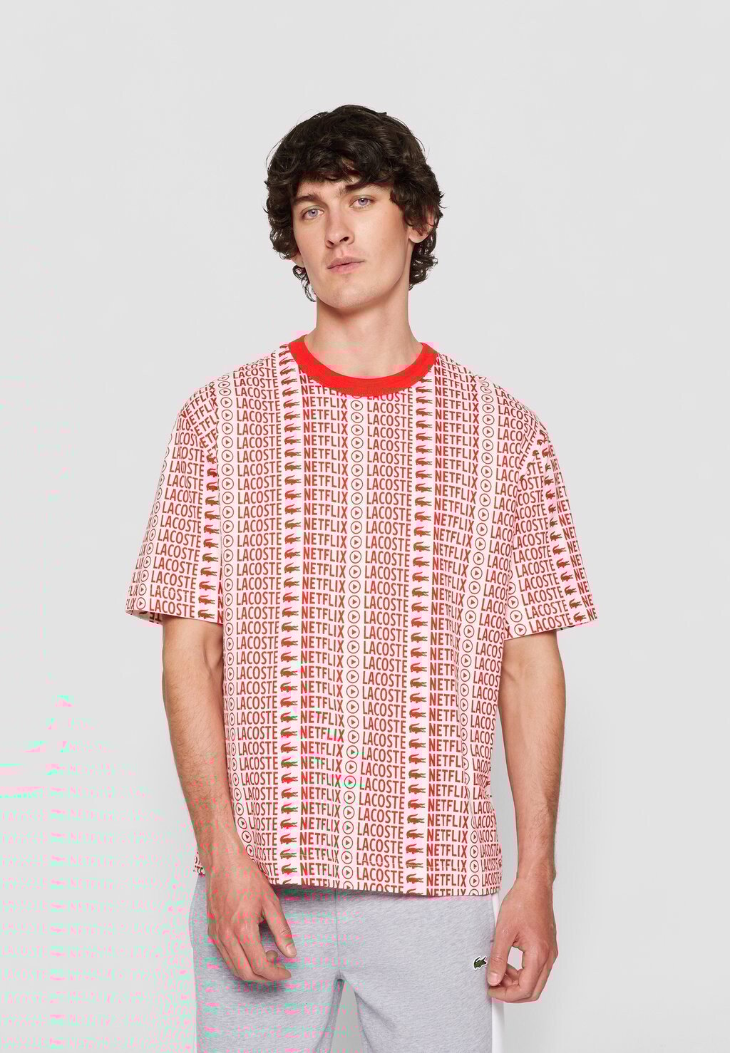 

Футболка с принтом Lacoste