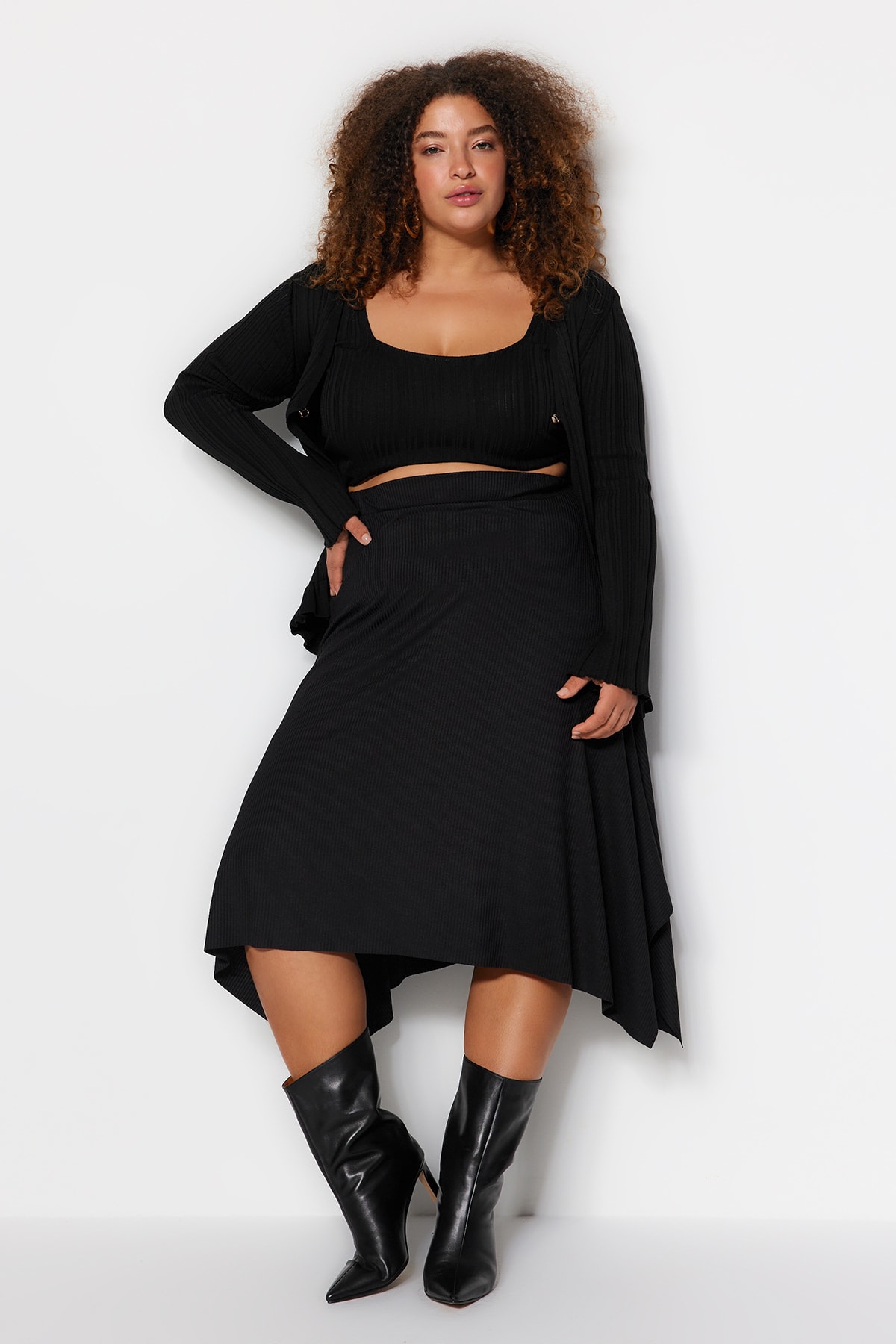 Черная асимметричная трикотажная юбка Trendyol, черный