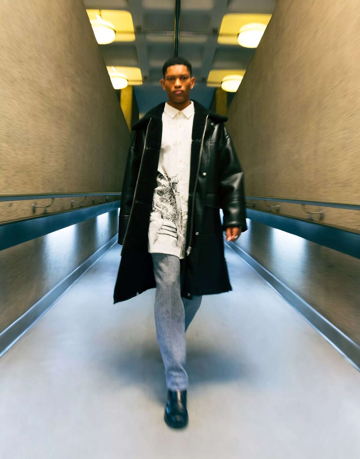 

Черное длинное пальто из искусственной дубленки Topman Fashion, Черный