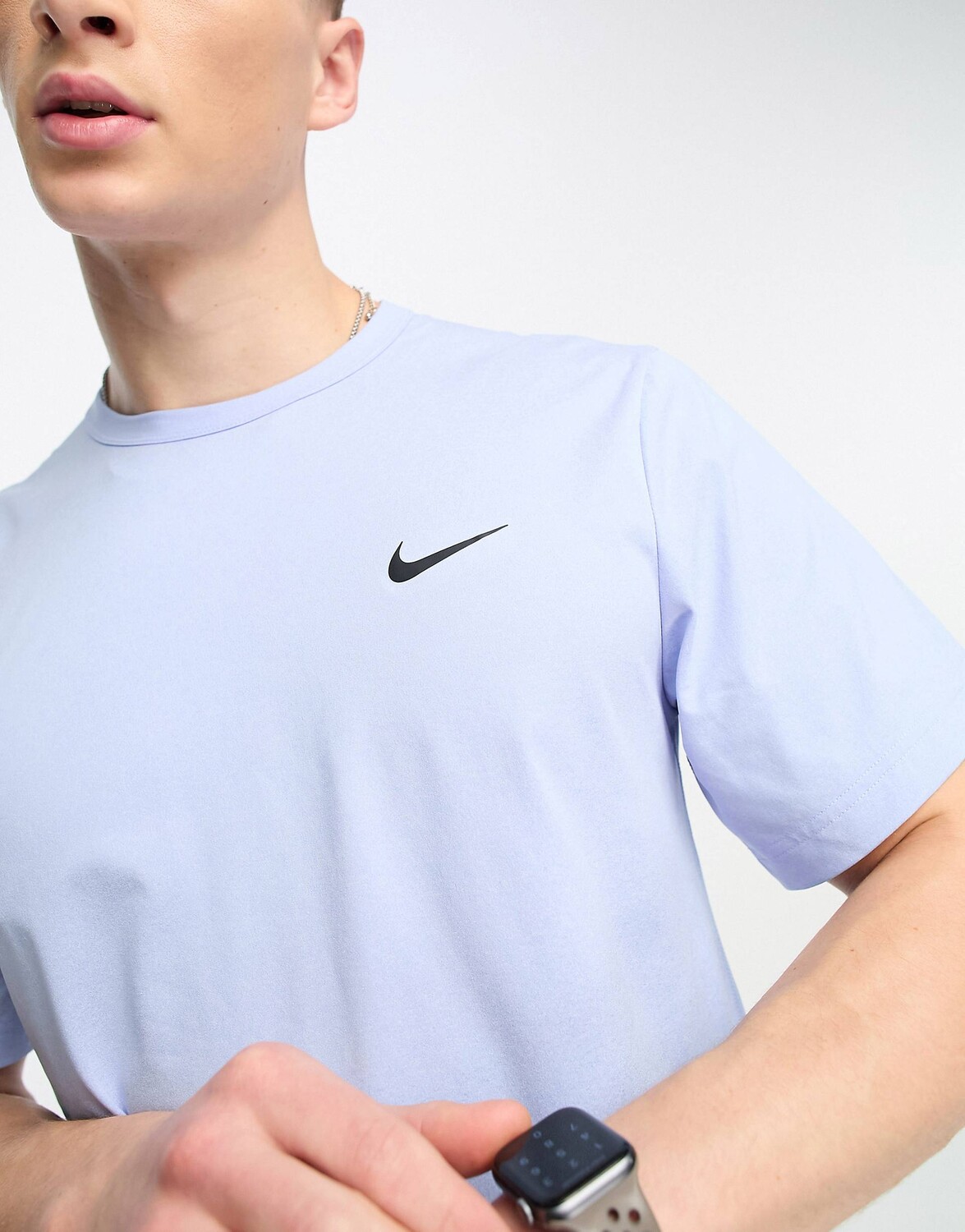 

Синяя футболка Nike Training Hyverse Dri-Fit