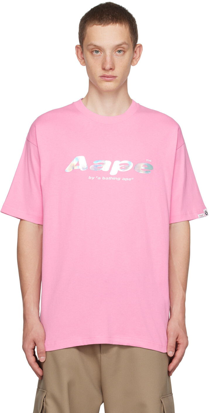 

Розовая футболка с нашивками AAPE by A Bathing Ape