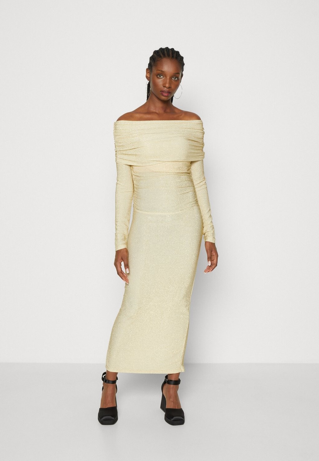 

Платье из джерси Off Shoulder Midi Dress Gina Tricot, золото