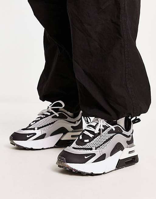 

Кроссовки Nike Air Max Furyosa в серебристом и черном цветах металлик