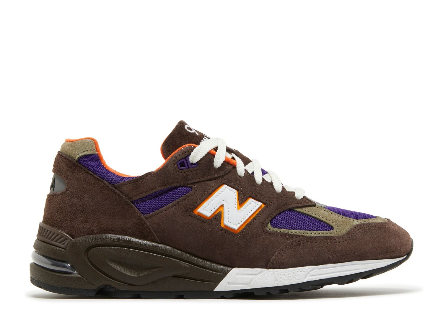 цена Кроссовки New Balance Teddy Santis X 990V2 Made In Usa 'Brown Purple', коричневый