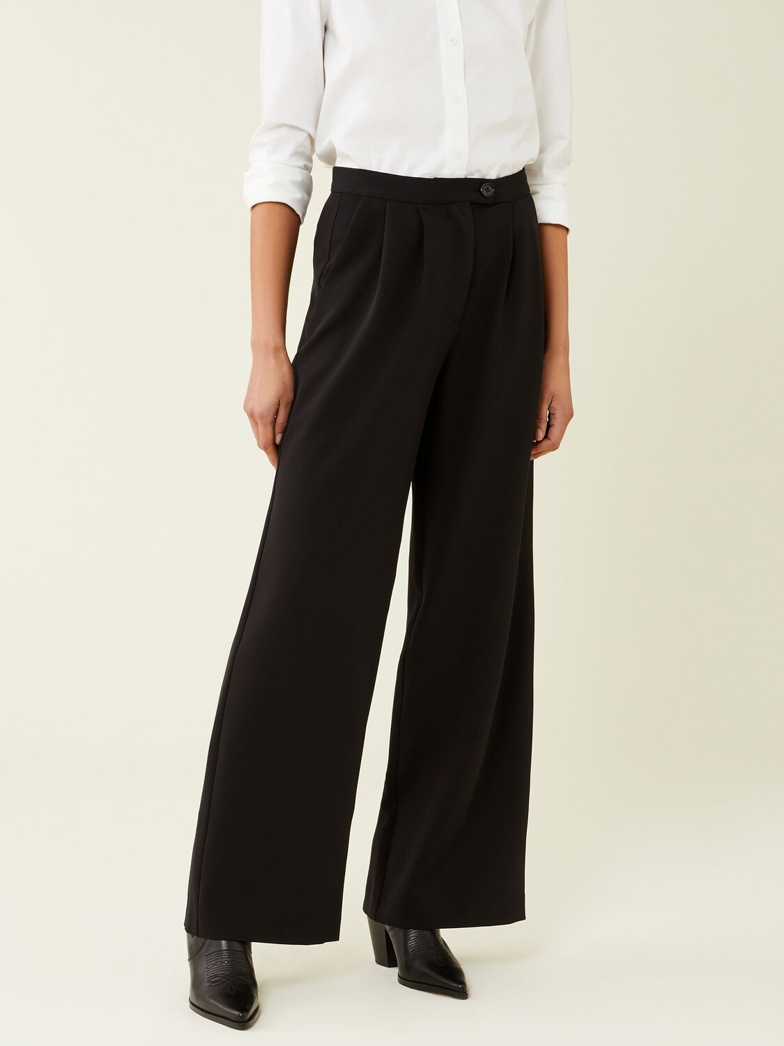 

Брюки Finery Jeanne Tailored, черные, Черный