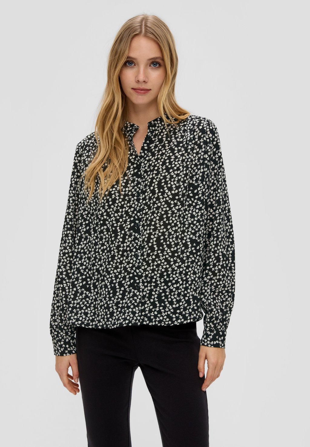 Блузка-рубашка MIT ALLOVER-PRINT QS, цвет schwarz