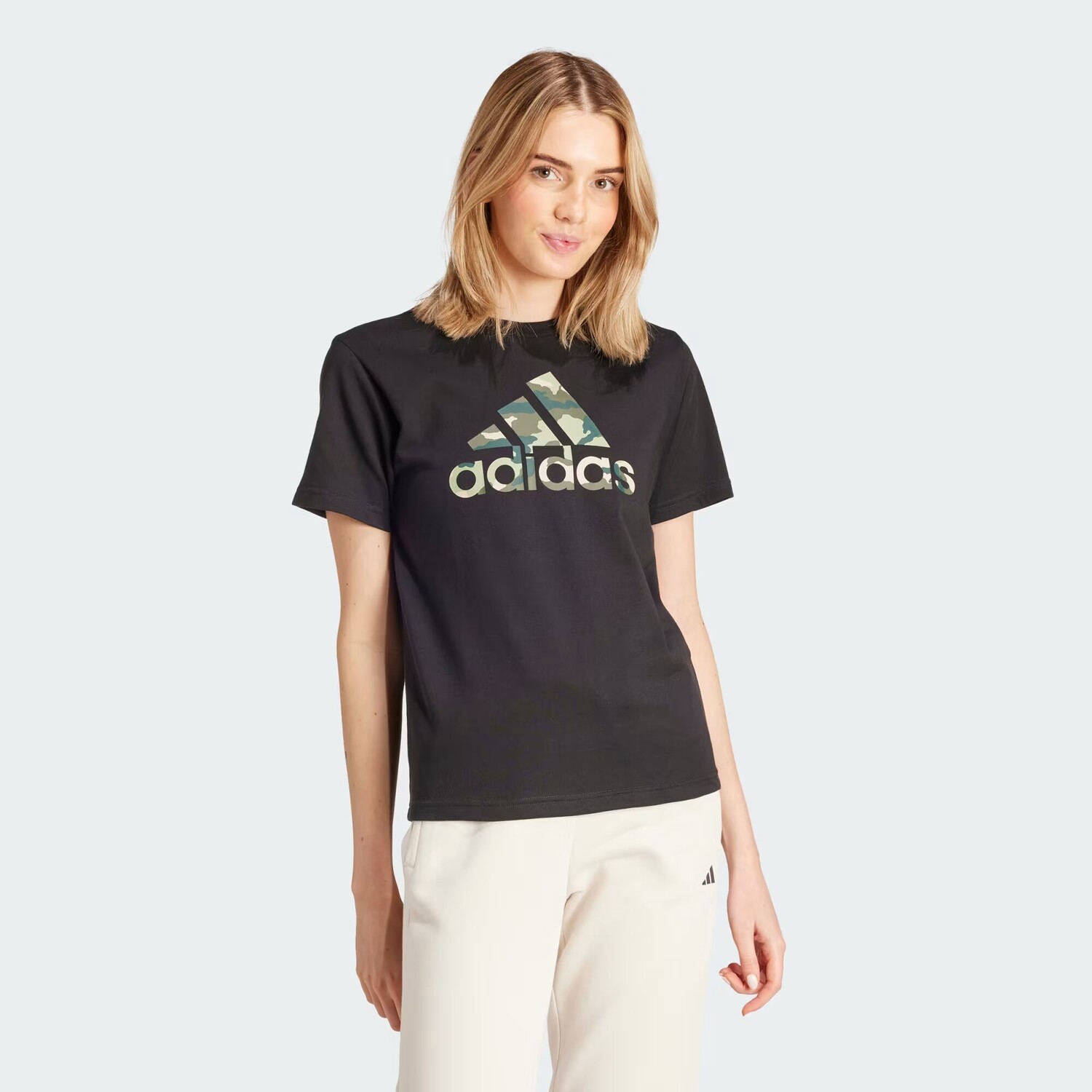 

Футболка с камуфляжным рисунком Adidas, цвет Black