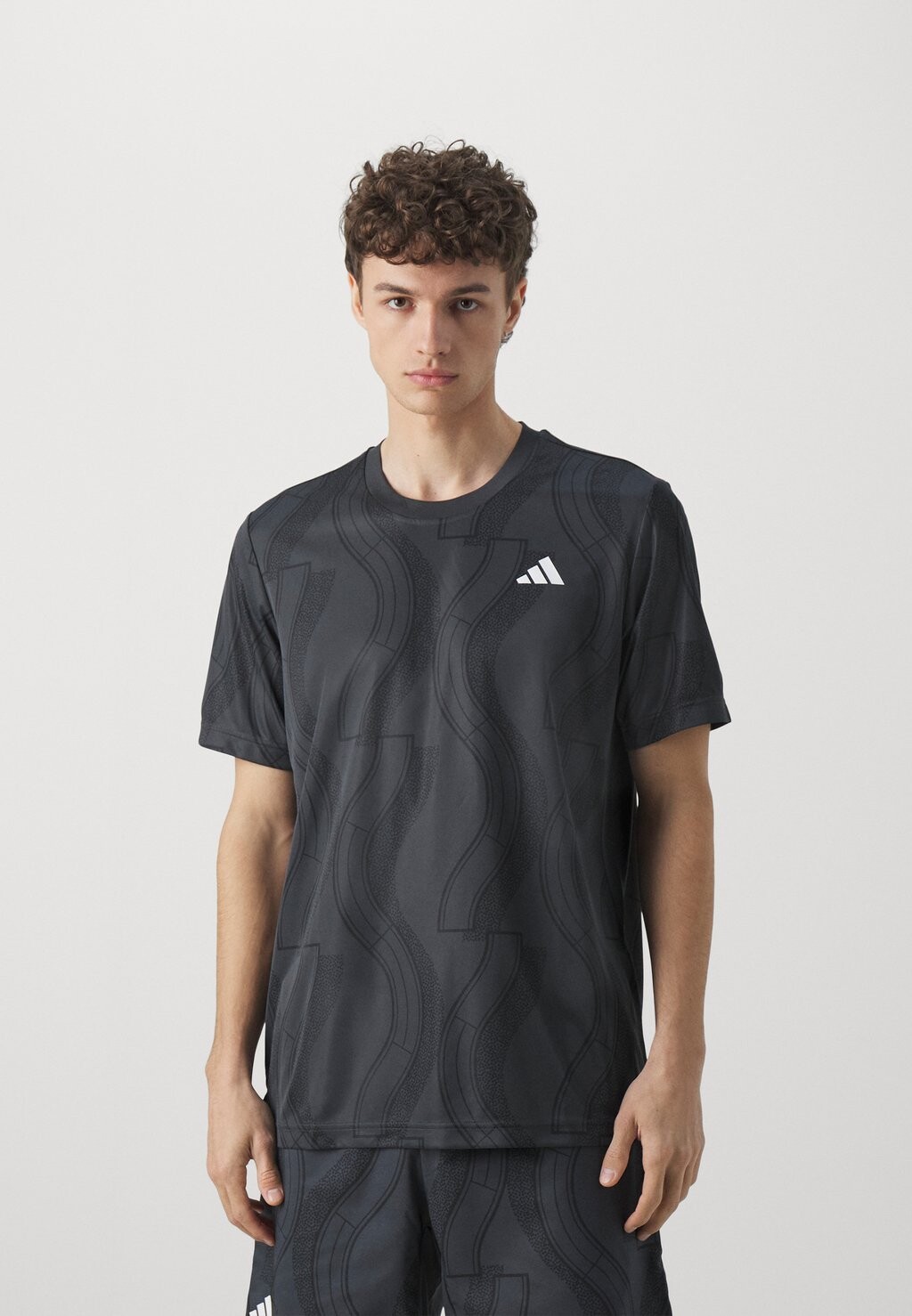 

Спортивная футболка Club Graph Tee Adidas, цвет carbon/black
