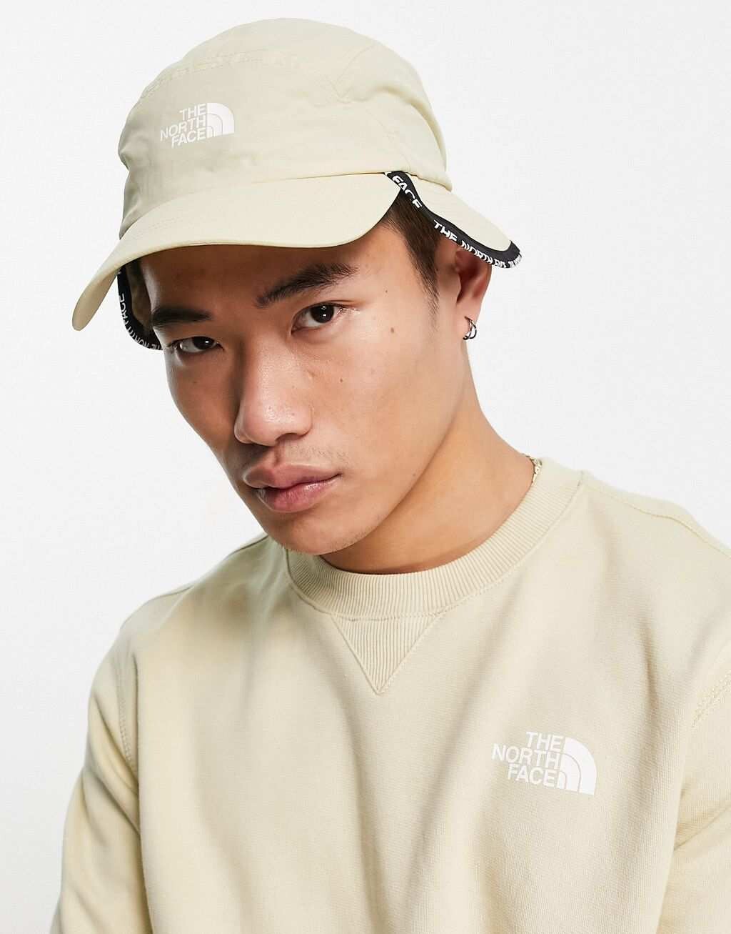 

Солнцезащитная кепка The North Face Cypress из камня