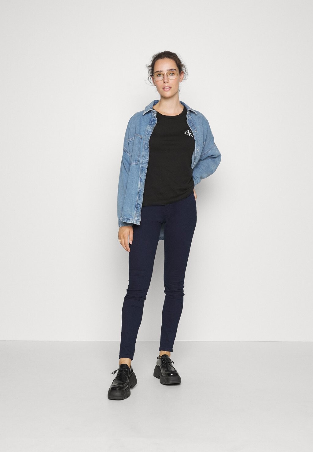 

Базовая футболка Calvin Klein Jeans, черный