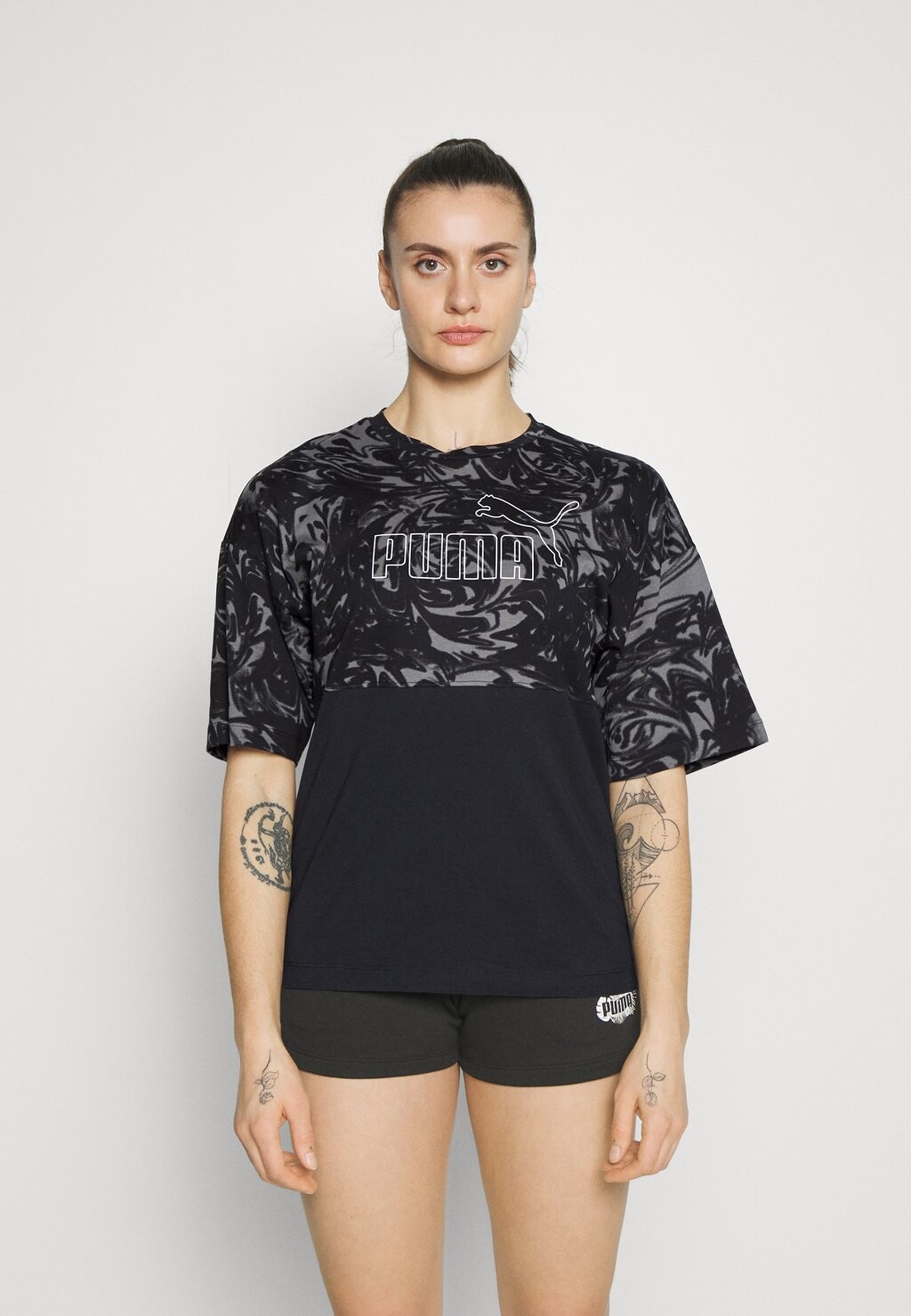 

Футболка с принтом Puma, черный