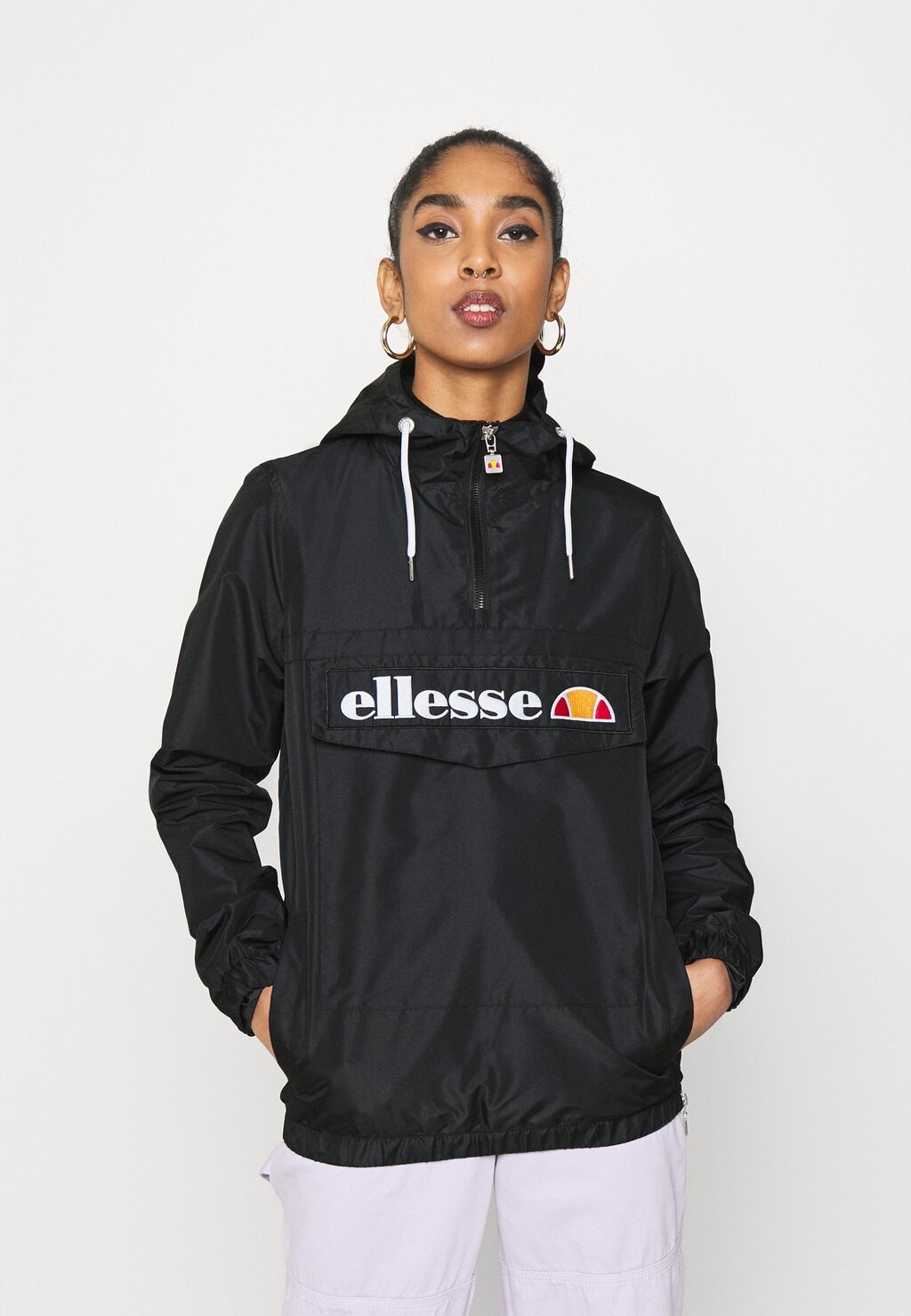 

Ветровка Ellesse