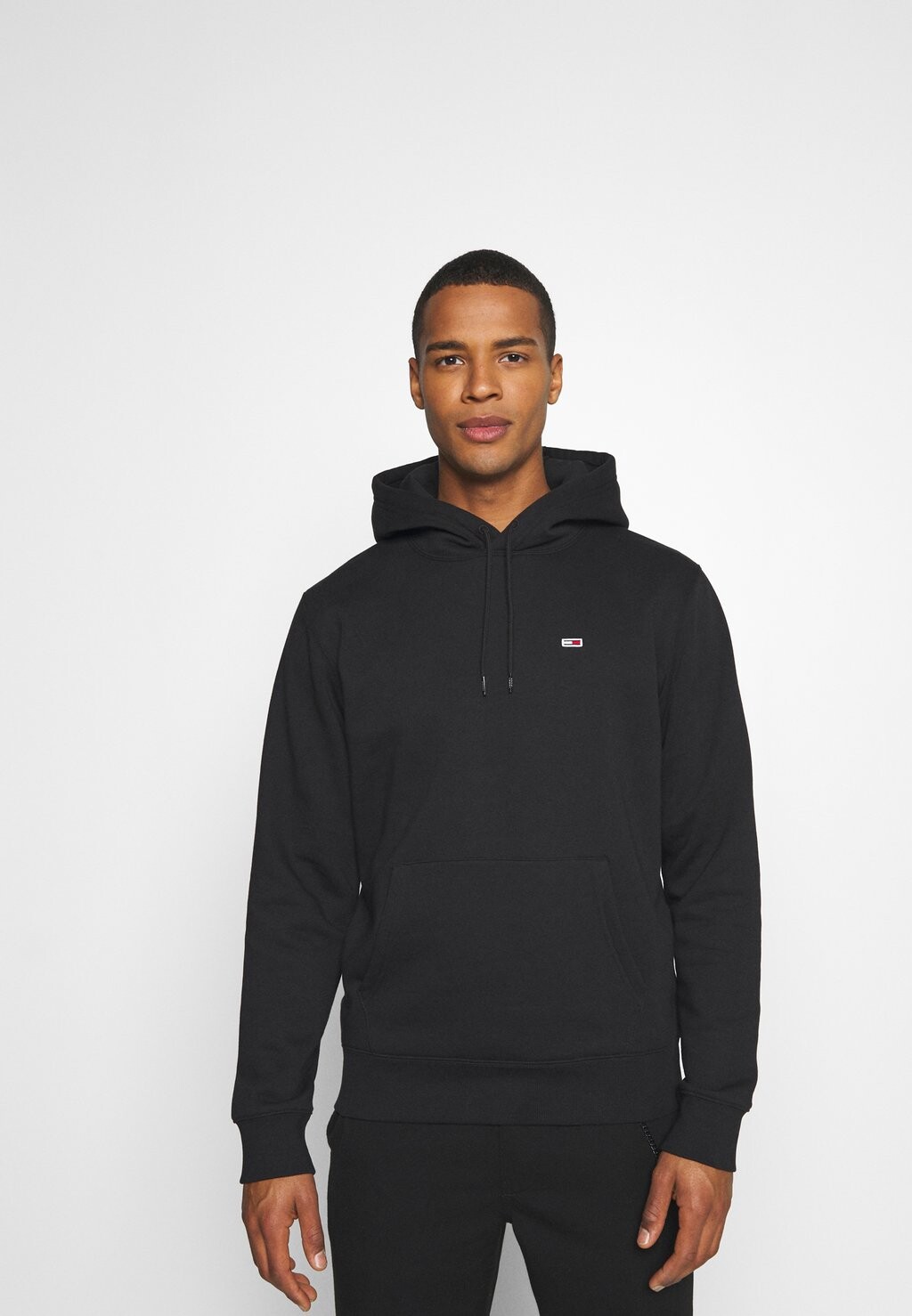 

Худи Tommy Jeans, черный