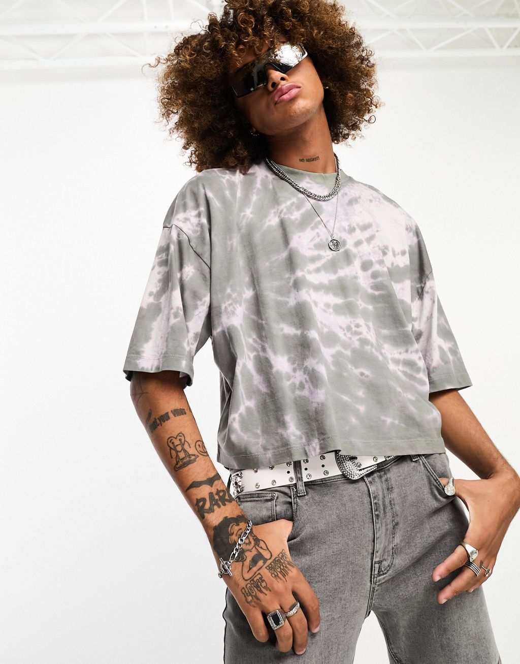 

Серая укороченная футболка оверсайз ASOS DESIGN, Серый