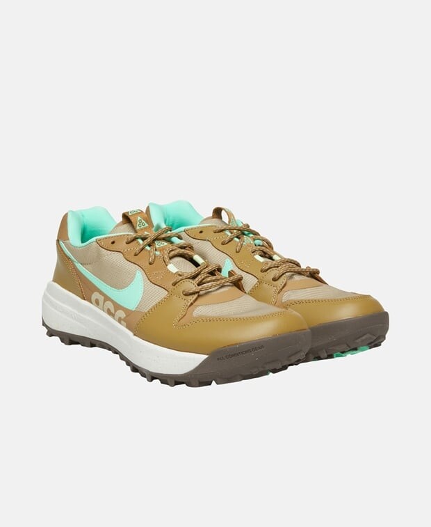 

Кроссовки Nike, бежевый