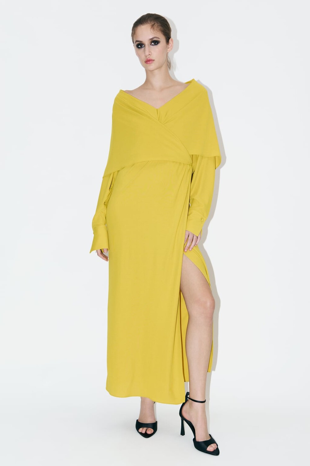 

Драпированное платье с капюшоном ZARA, лимон