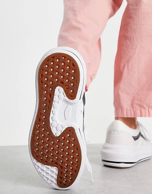

Белые кроссовки Vans Old Skool Overt