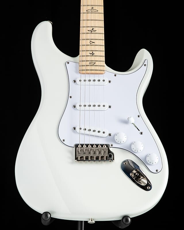 

Электрогитара PRS Silver Sky - Frost