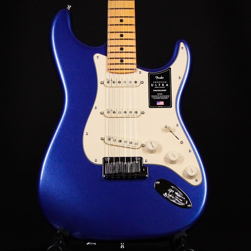 

Электрогитара Fender American Ultra Stratocaster SSS Maple Fingerboard Cobra Blue