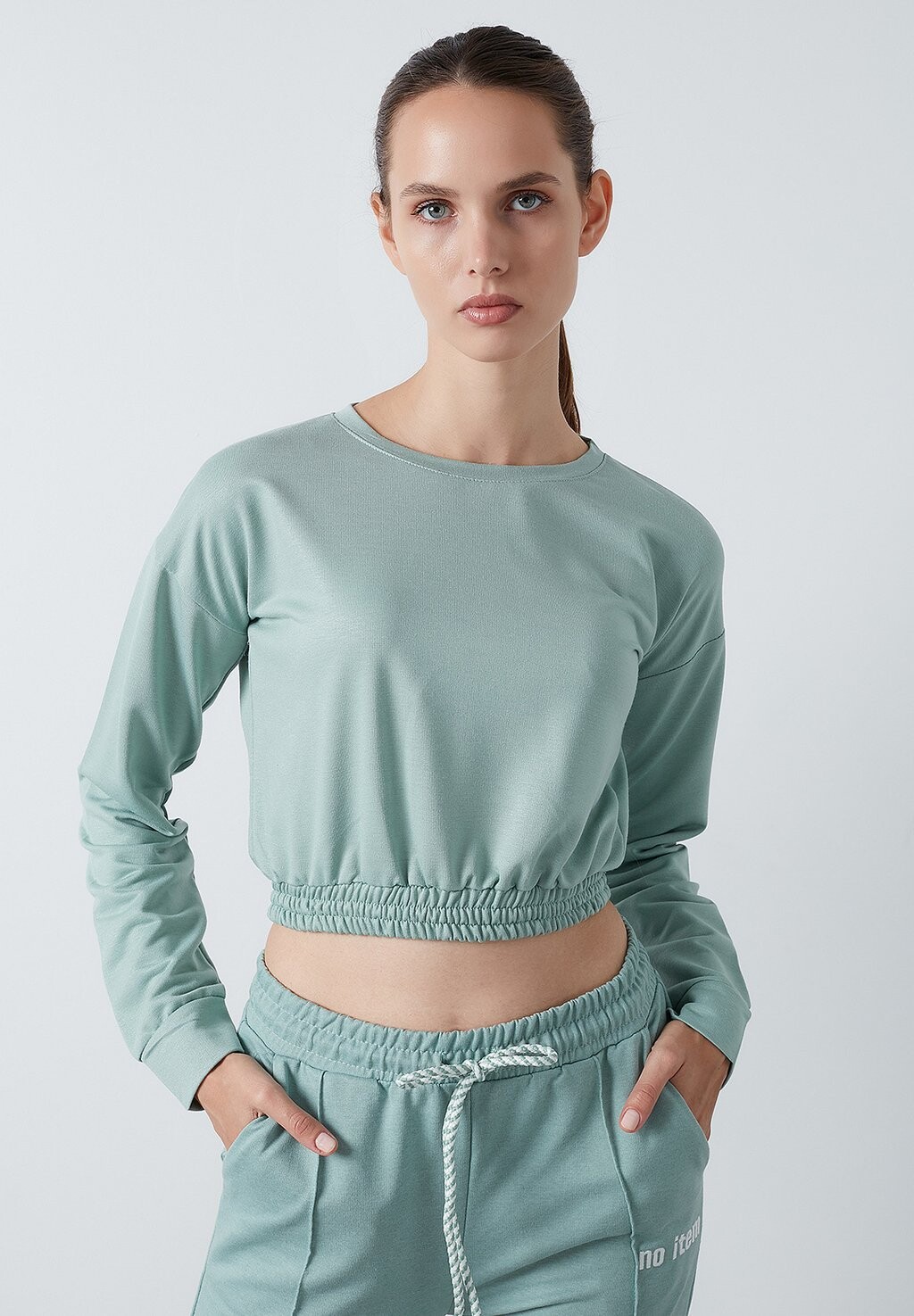 

Толстовка LELA