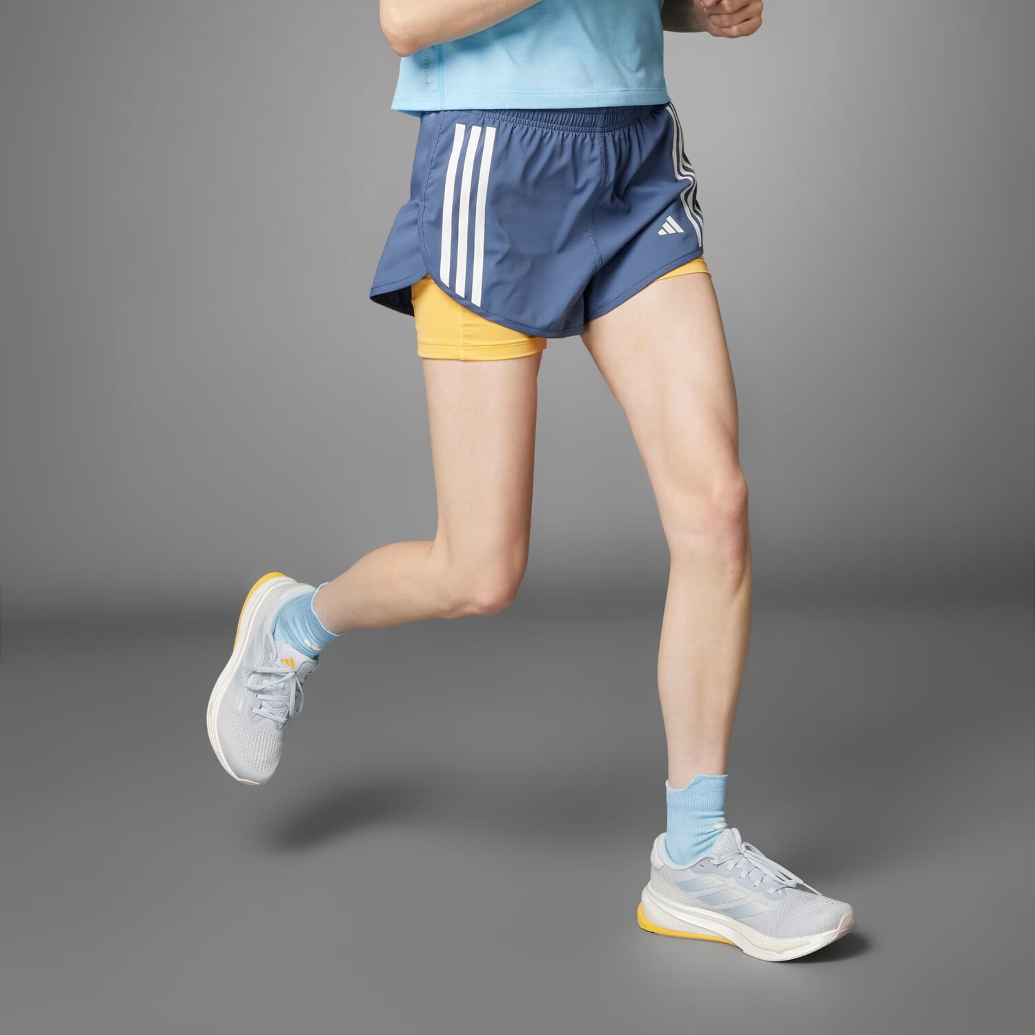 

Шорты 2-в-1 с 3 полосками Run the Run Adidas, цвет Preloved Ink