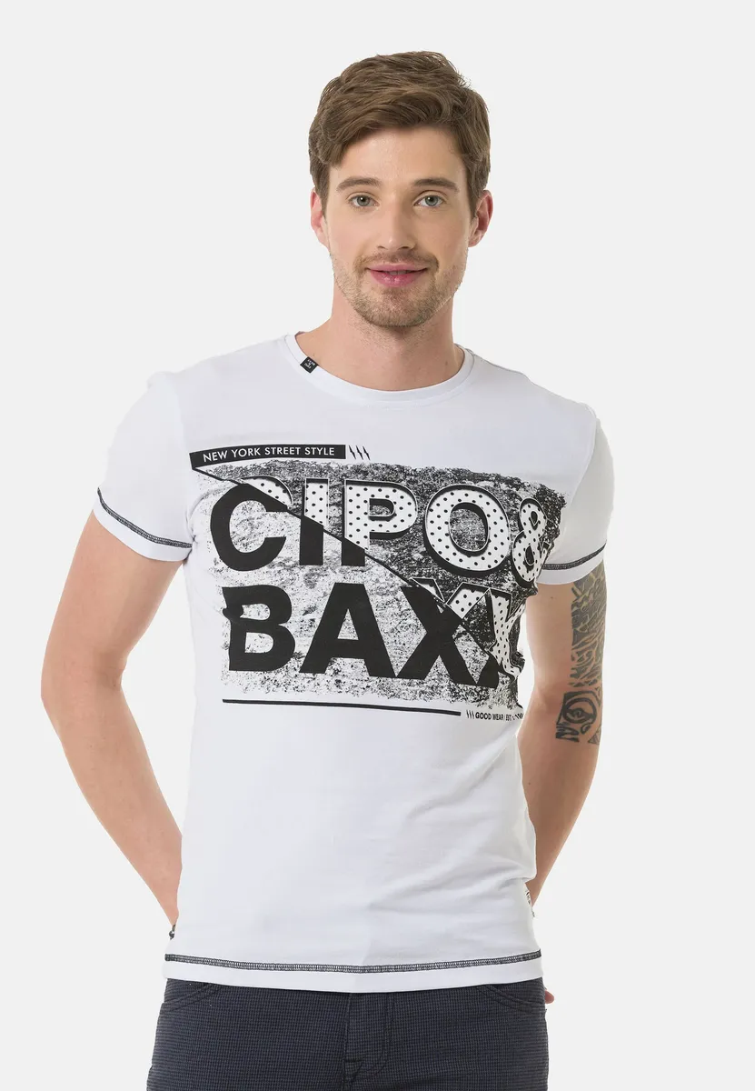 

Футболка Cipo & Baxx с крупным фирменным принтом, белый