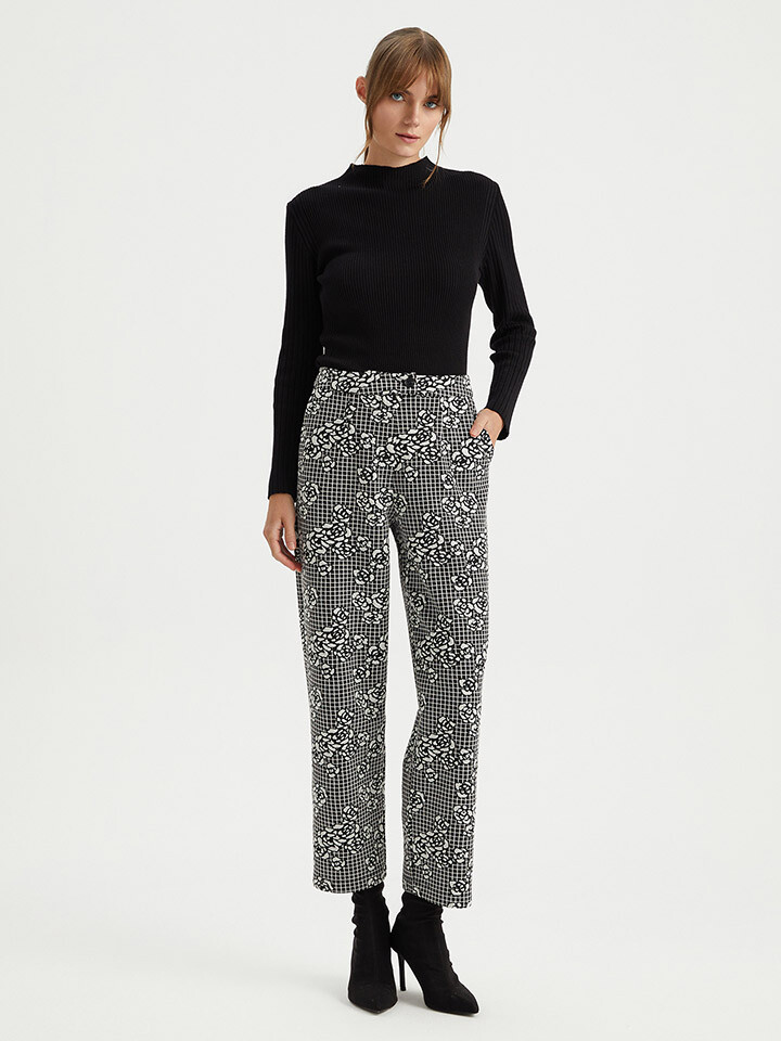 

Брюки BGN Hose, черный