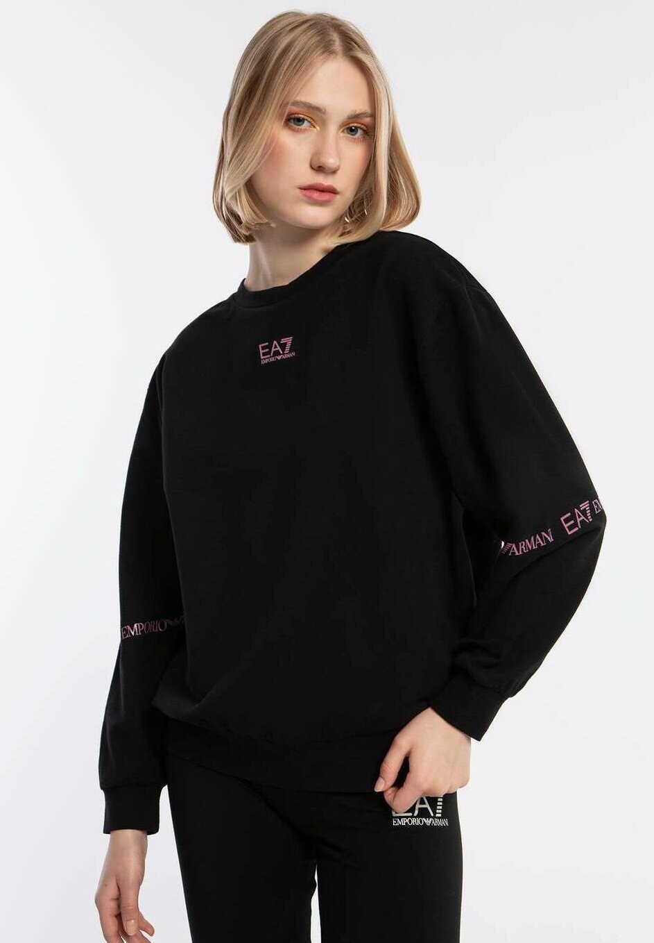 

Толстовка с капюшоном Armani Emporio, черный