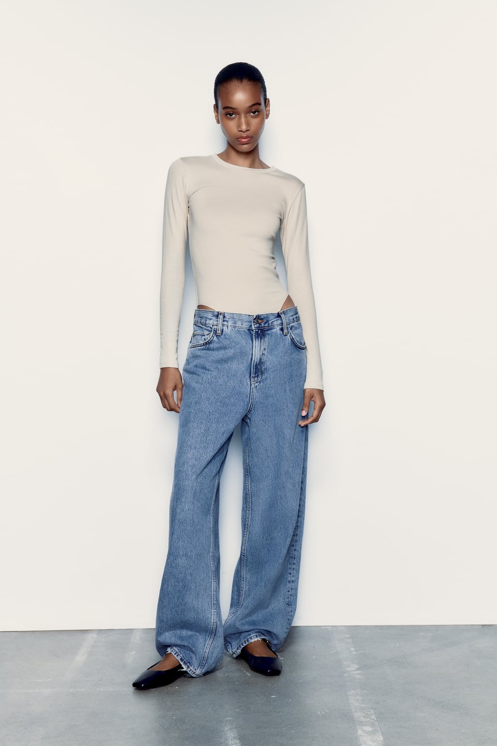 

Боди из модала с длинными рукавами ZARA