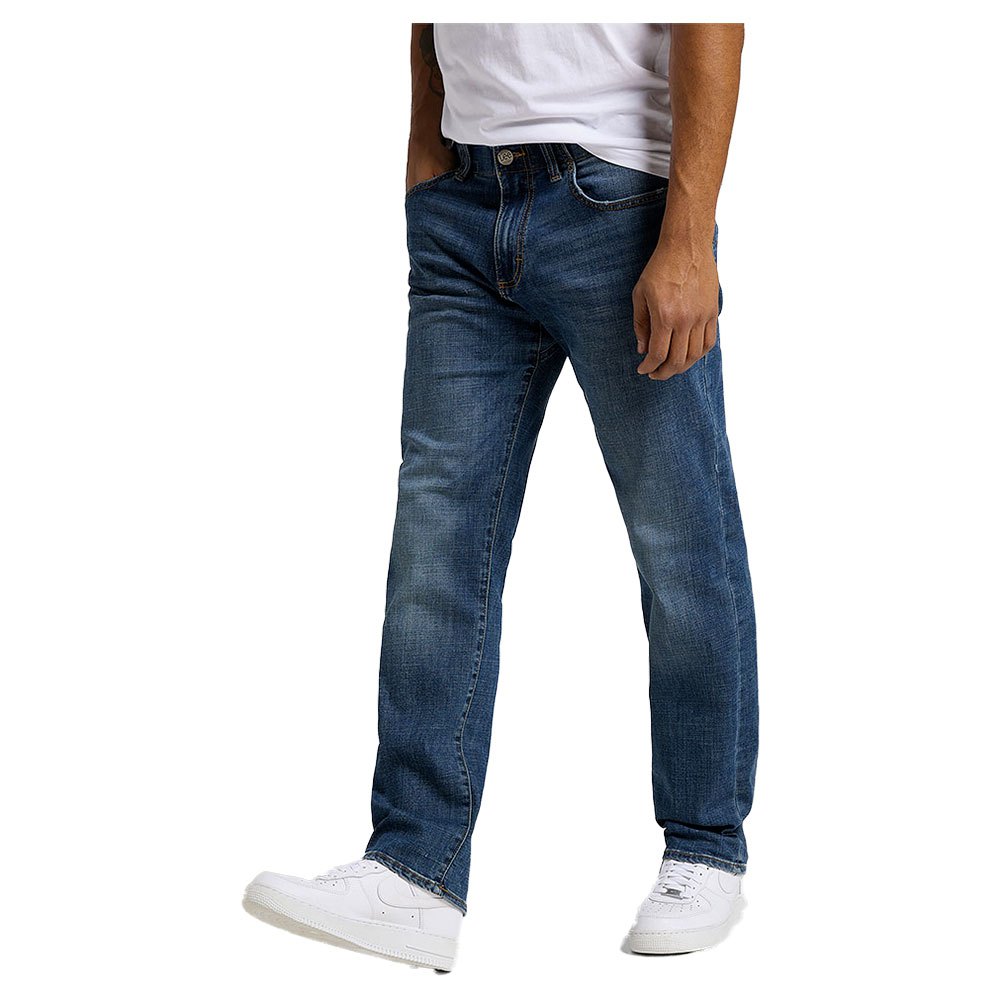 Slim blue. Мужские джинсы Lee Brooklyn Rinse. Lee extreme Motion Jeans. Джинсы мужские классические Lee. Брюки слим Lee 1376296 голубые.