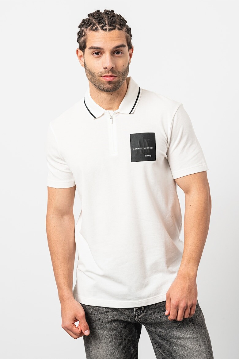 

Футболка из пике с воротником и короткой молнией Armani Exchange, белый