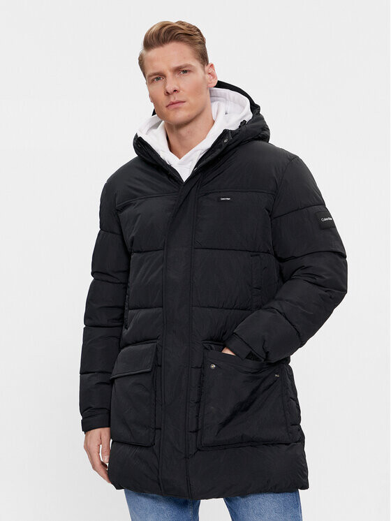 

Пуховик стандартного кроя Calvin Klein, черный
