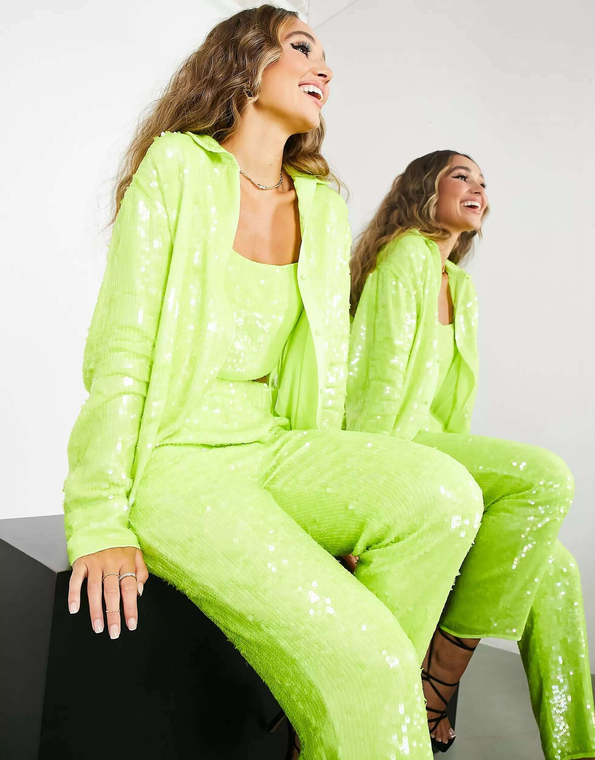 

Оверсайз-рубашка с неоново-лаймовыми пайетками ASOS