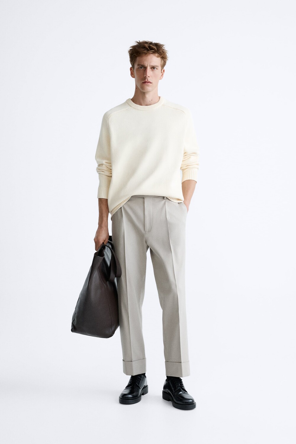 

Нормальные брюки со складками Zara, лед, Серый