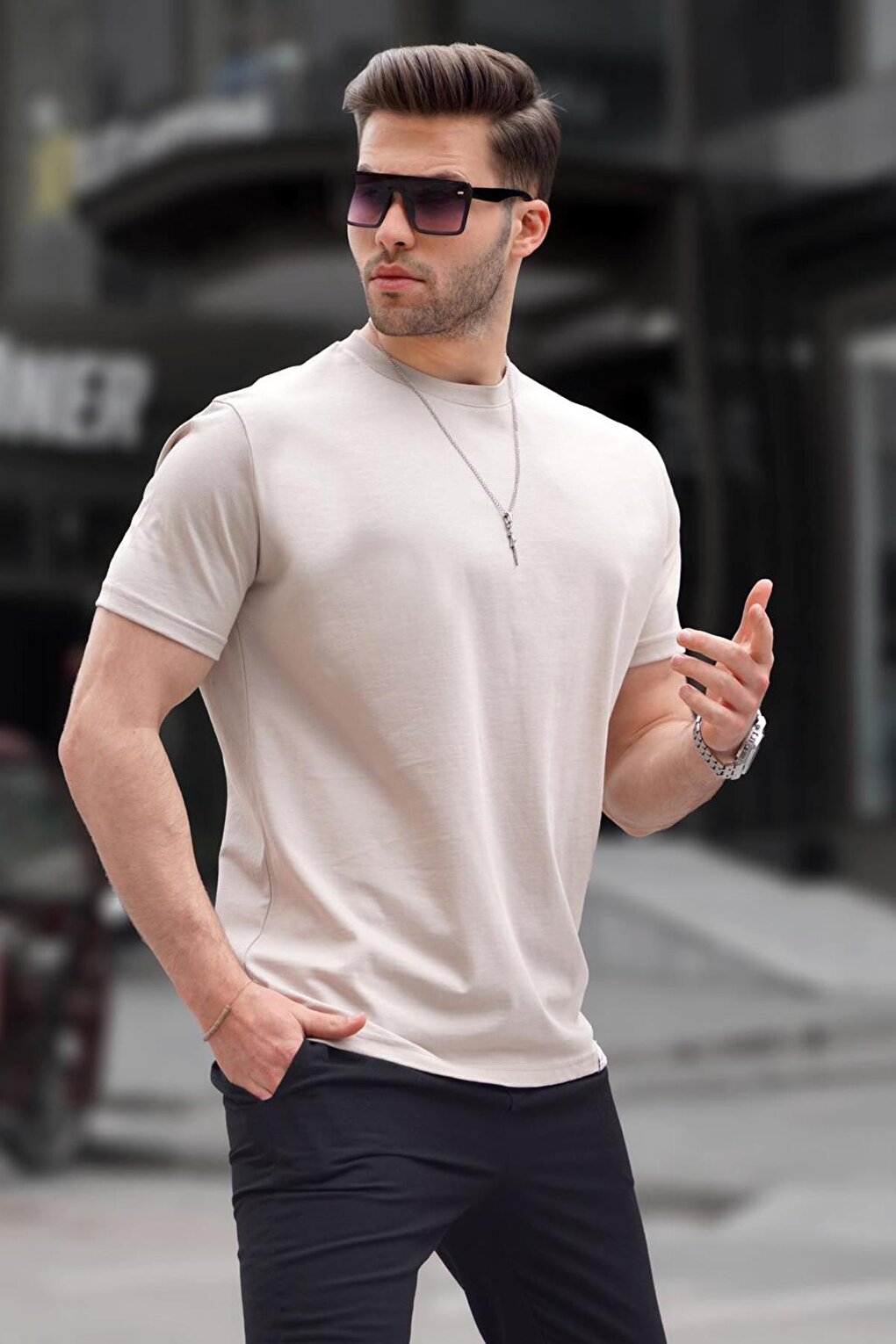 Базовая мужская футболка стандартного кроя Stone Color 6131 MADMEXT