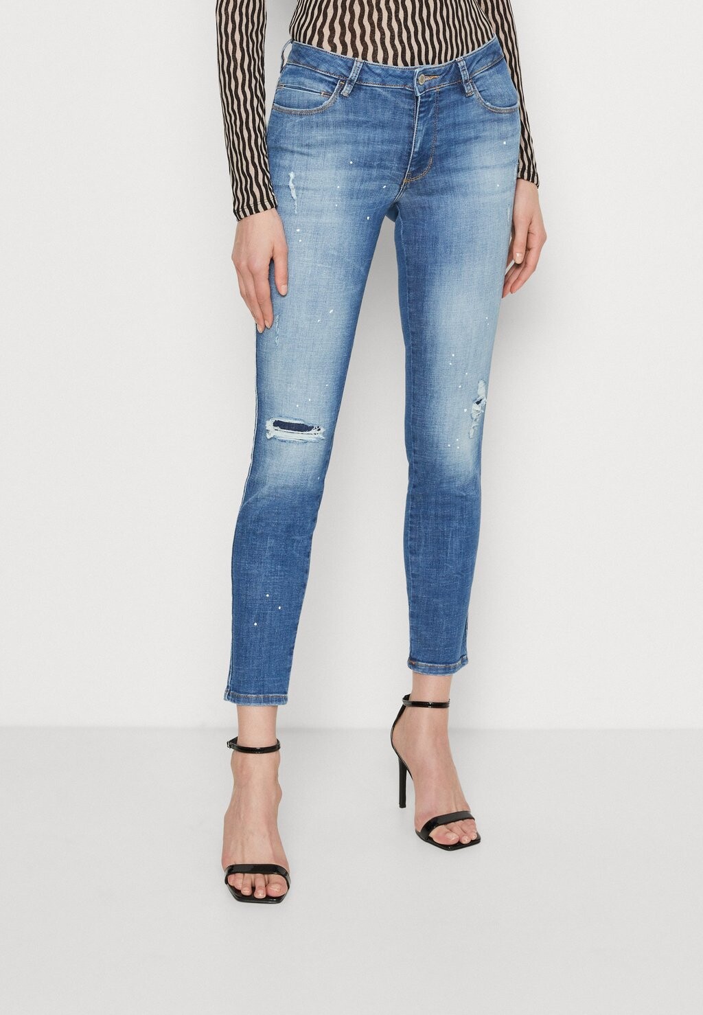 

Джинсы Skinny Fit Guess