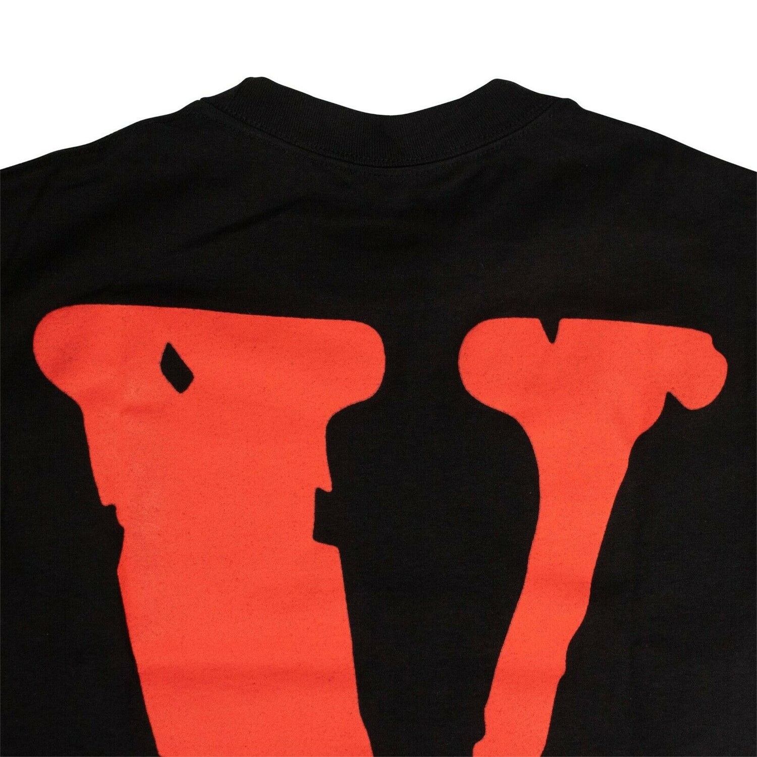 

Футболка VLONE x NAV «Bad Habits Good Intentions» — черная, цвет Pattern